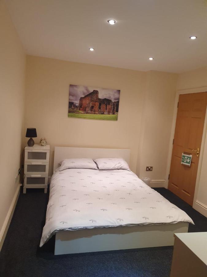 Spacious 2 Bed Appartment Next To Bae With Spa Bath Barrow-in-Furness Zewnętrze zdjęcie